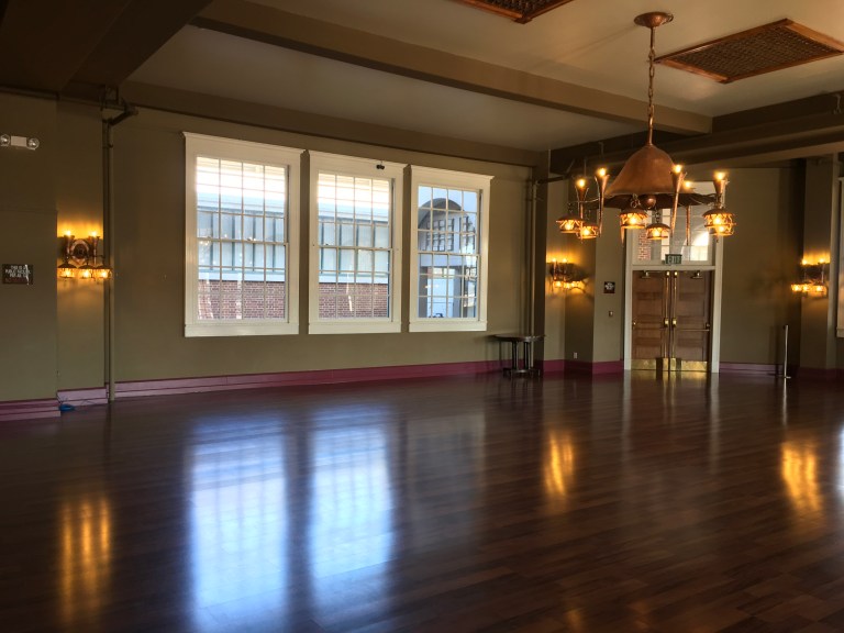 D9461C2B-5EAB-47FB-BF0B-E7A37C11DDE1