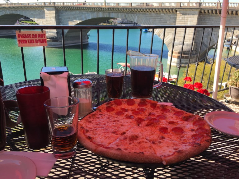 B013FEE3-AA90-4783-858B-10F8C8540946