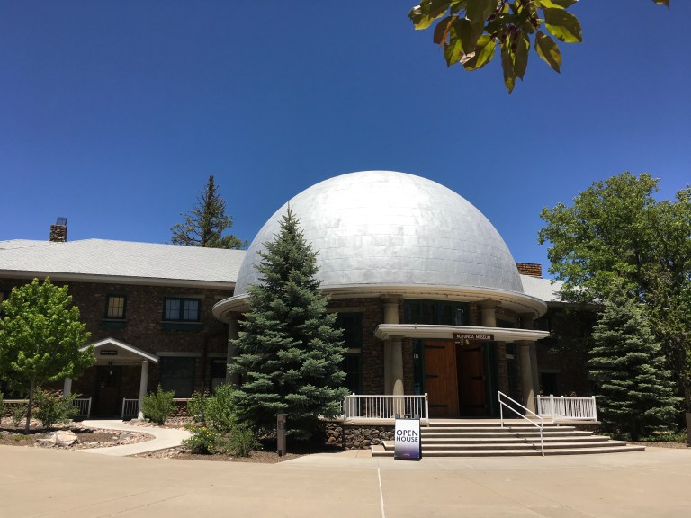 5D0AAA27-13D5-48E5-A303-25939D2AA02C