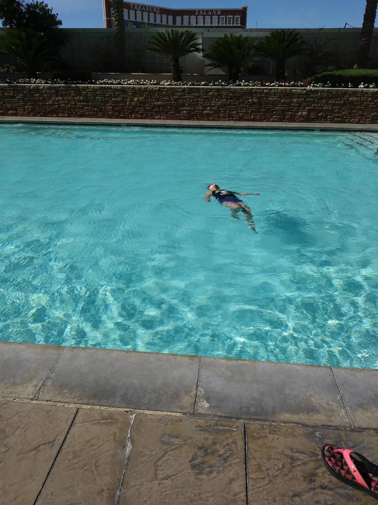 8D463C56-1E02-4625-890C-34F025234E0B