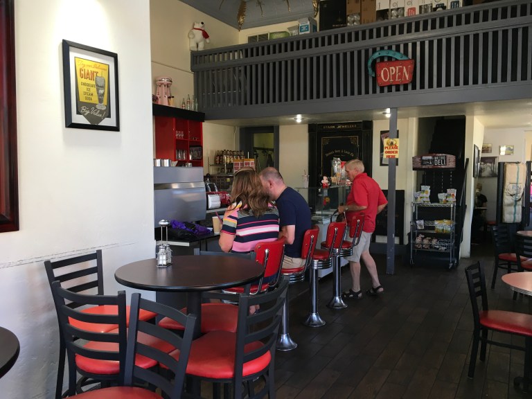 B7A2AC1E-EA19-49F3-92AA-1D573FEC276A