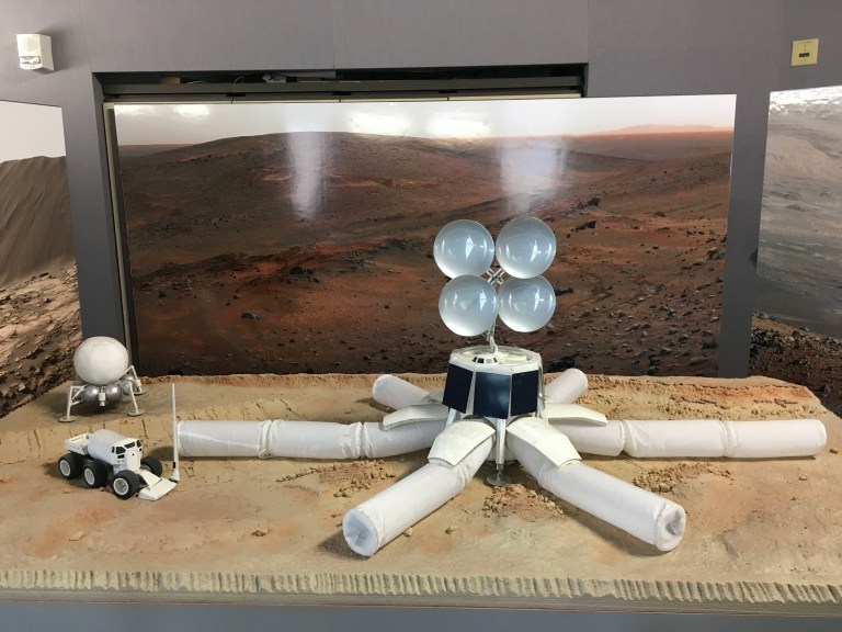 BA5A9C13-6C42-49D8-827F-54B6CA09A79C